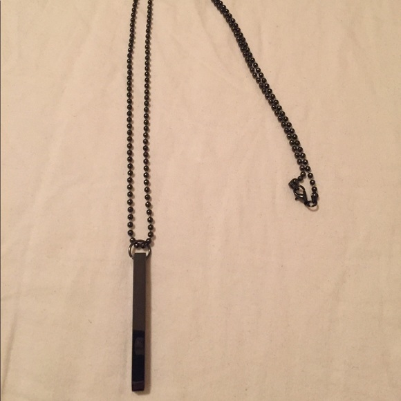 Necklace - Picture 1 of 3